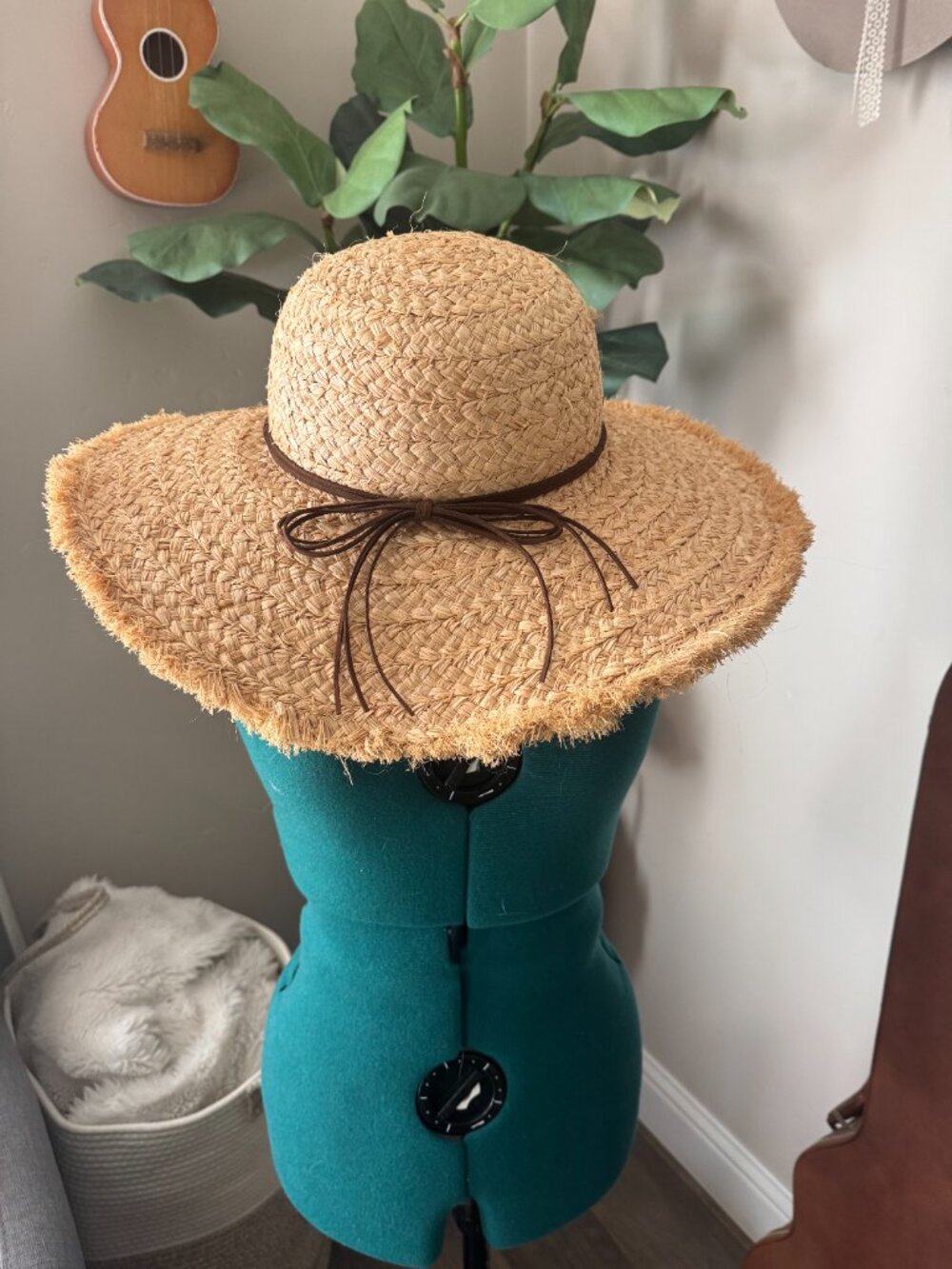 Gigi Pip Straw Sun Hat with Brown Tie Detail S/M - Picture 2 of 5